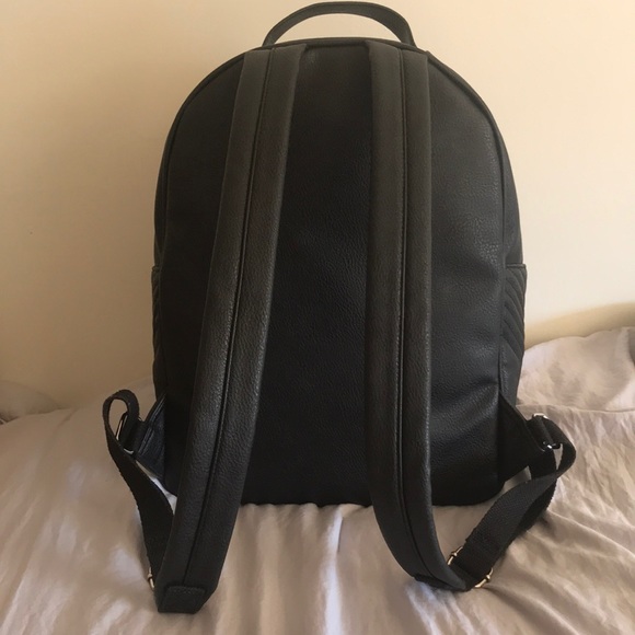 Backpack - Picture 2 of 3